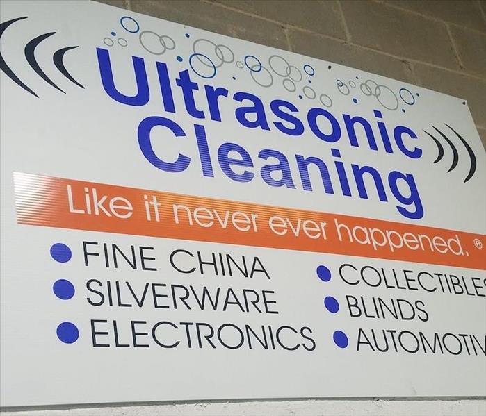 Ultrasonic cleaning sign 
